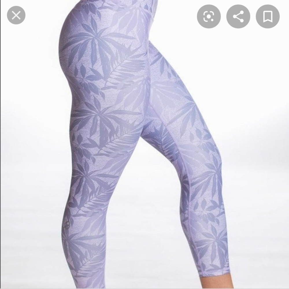 P'tula Desa'Rees Swift II Leggings in LILAC only